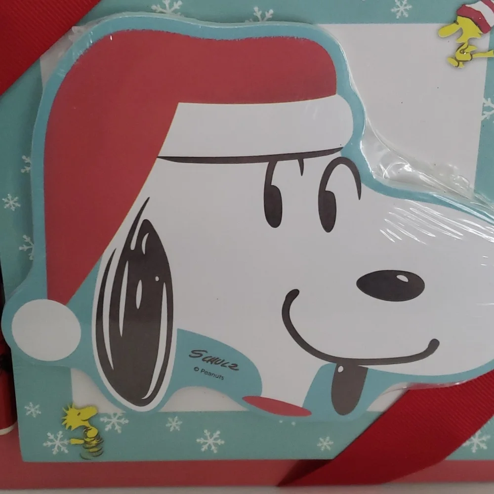 Hallmark | Office | New Snoopypeanuts Memo Pad Set With Pen | Poshmark